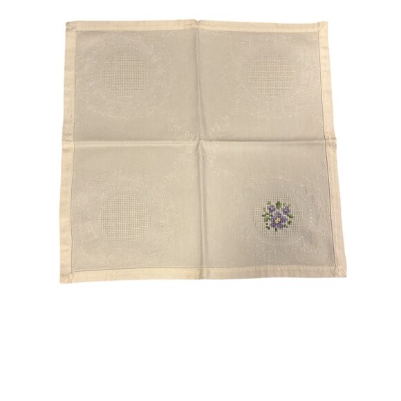 Set Of 6 Vintage Ivory Embroidered Linen Napkins With Floral Cross-Stitch Design - Picture 9 of 16